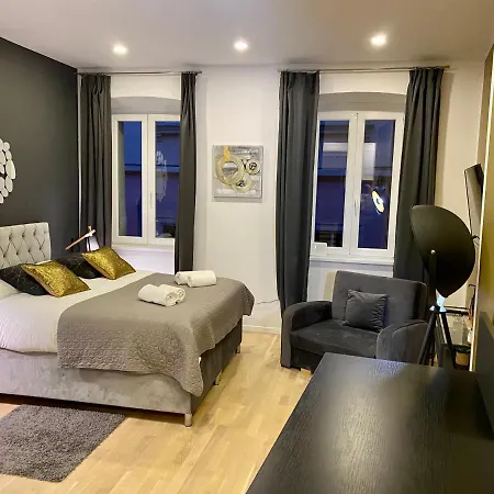 Hedone Luxury 3 With Free Parking Lägenhet Pula