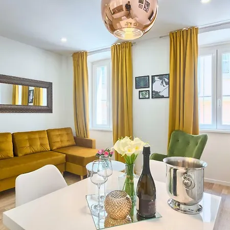 Hedone Luxury 3 With Free Parking Apartment Pula