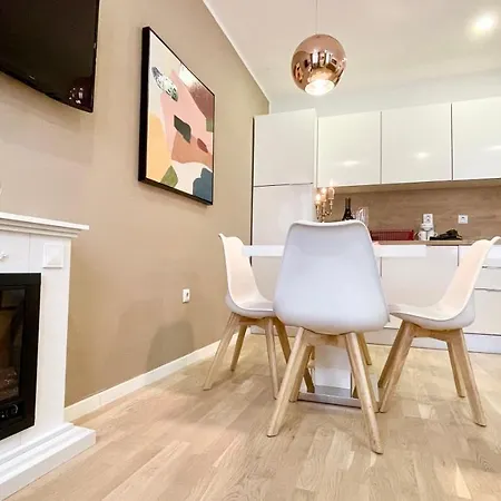 Hedone Luxury 3 With Free Parking Apartment Pula