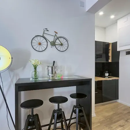 Hedone Luxury 3 With Free Parking Pula