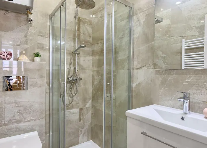 Hedone Luxury 3 With Free Parking Pula