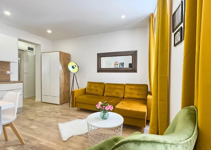 Hedone Luxury 3 With Free Parking