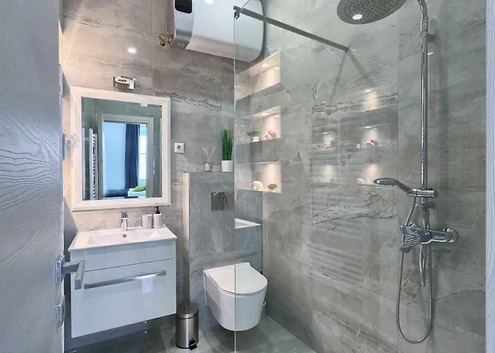 Hedone Luxury 3 With Free Parking